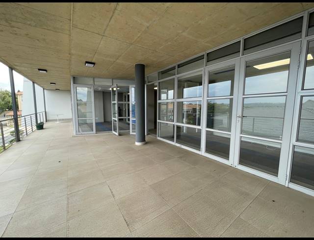 358M² OFFICE TO LET IN BRYANSTON